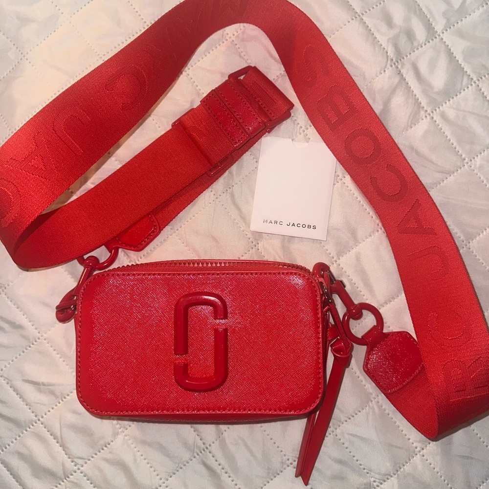Authentic Marc Jacobs SnapShot bag
